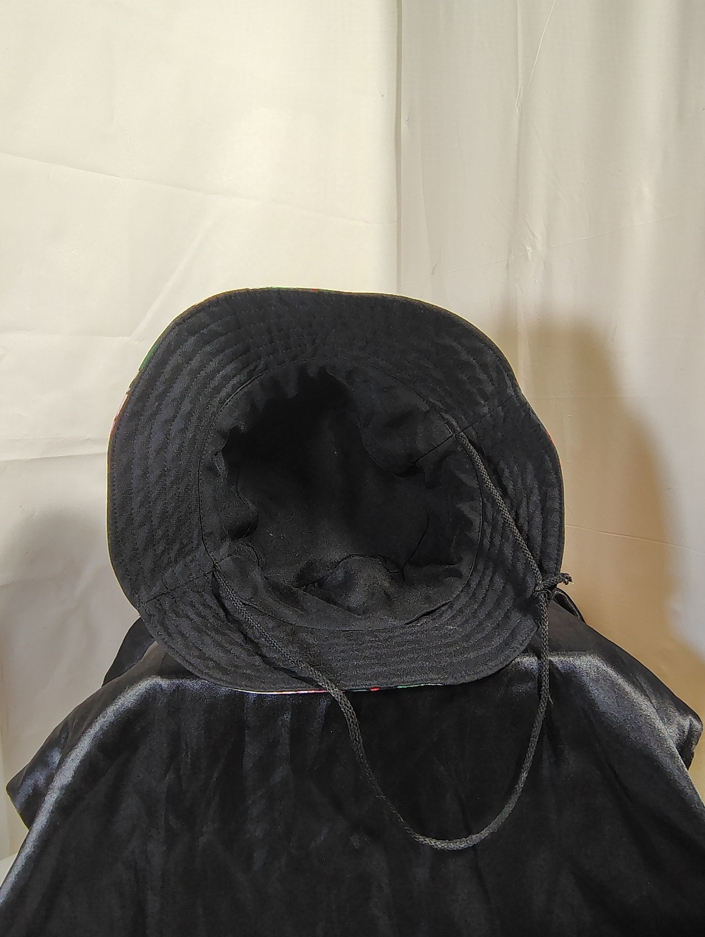Demon Slayer Bucket Hat - Picture 6 of 7